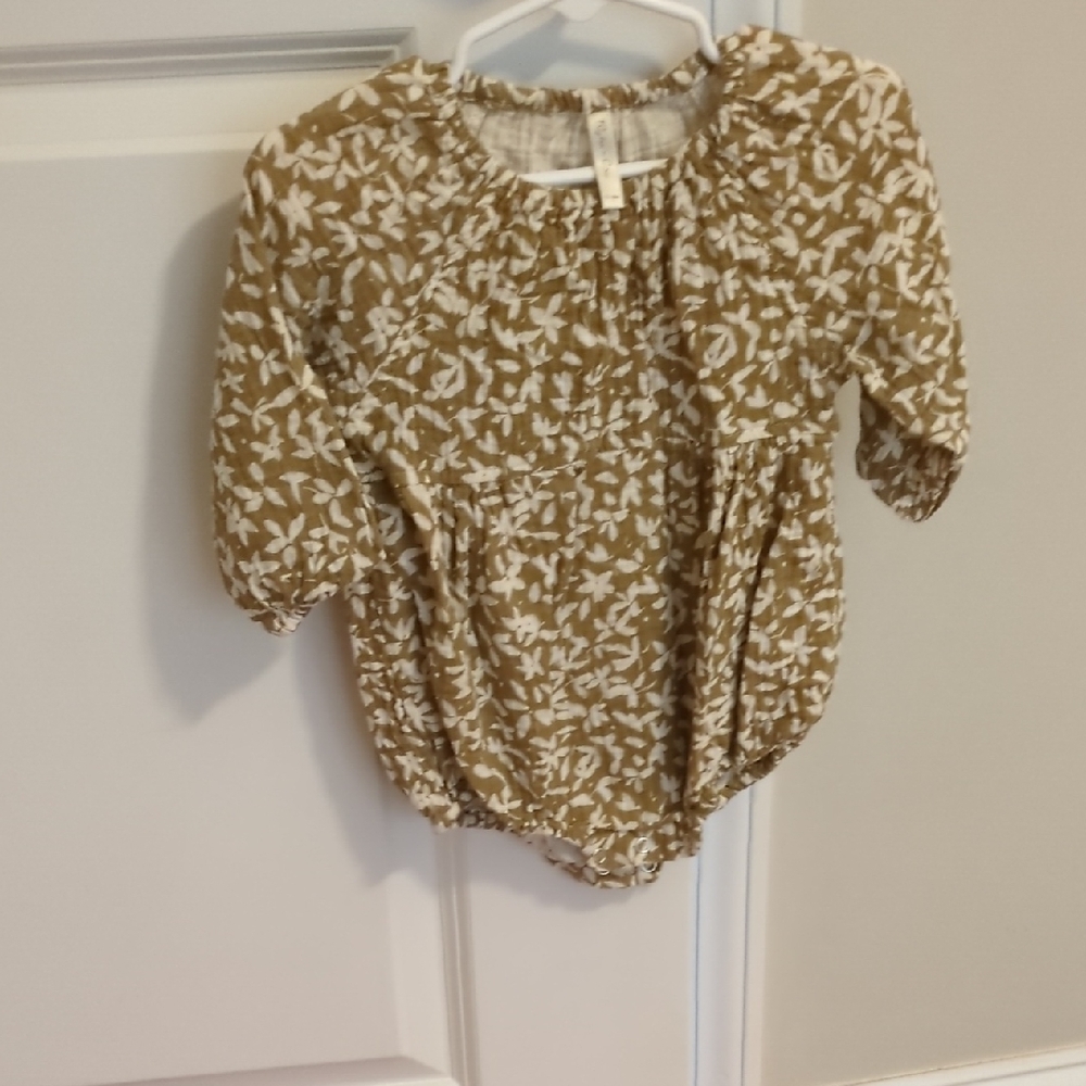 Rylee And Cru Romper 12-18 Months Like New